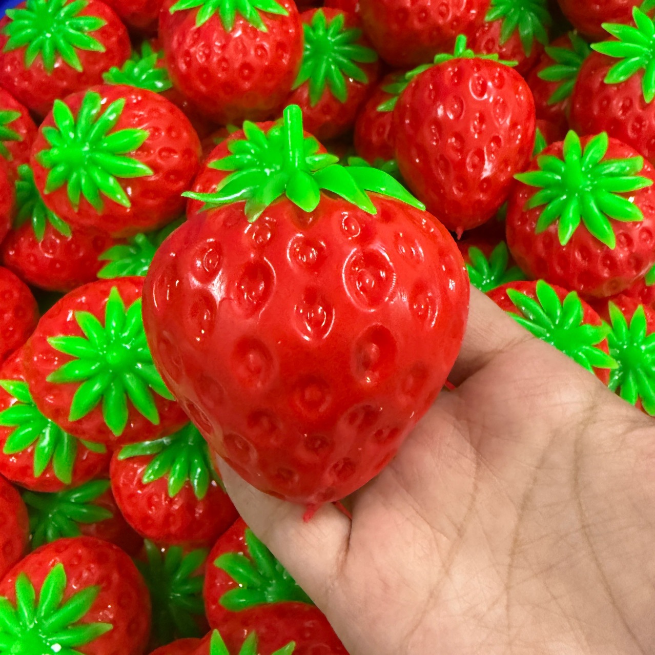 New Crunchy Strawberry Fruit U - Home Office Living Room avaliação e preço