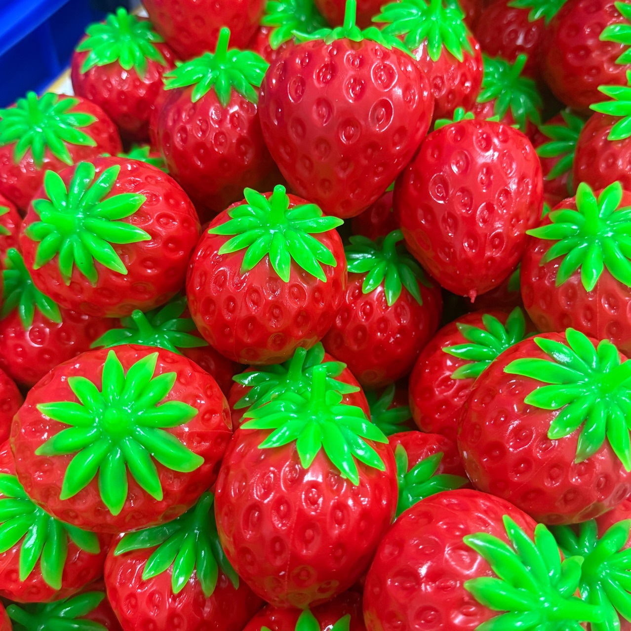 New Crunchy Strawberry Fruit U - Home Office Living Room avaliação e preço